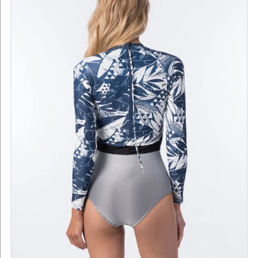 ☀️RIP CURL☀️ SEACHERS UV SURF SUIT BODY SUIT ON PEICE